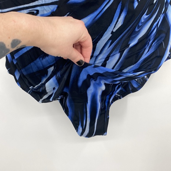 Miraclesuit One Piece Swimsuit Women Size 24W Blue Black Ruched Twist Front Wire - Picture 4 of 10